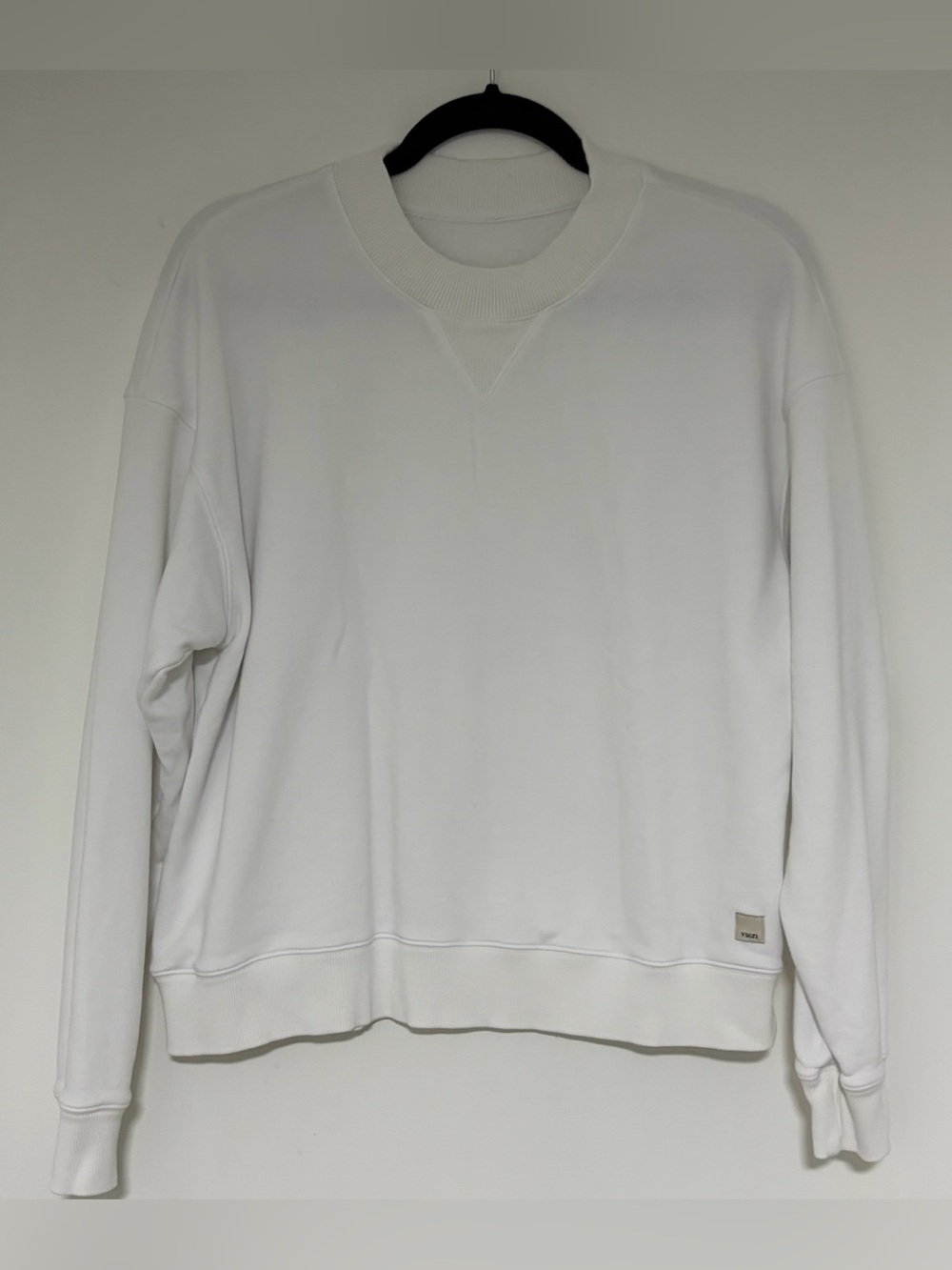 Vuori Women’s White Crew Neck Sweatshirt Size XS